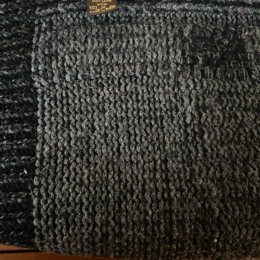 Louis vuitton grey damier wool scarf - Picture 7 of 12
